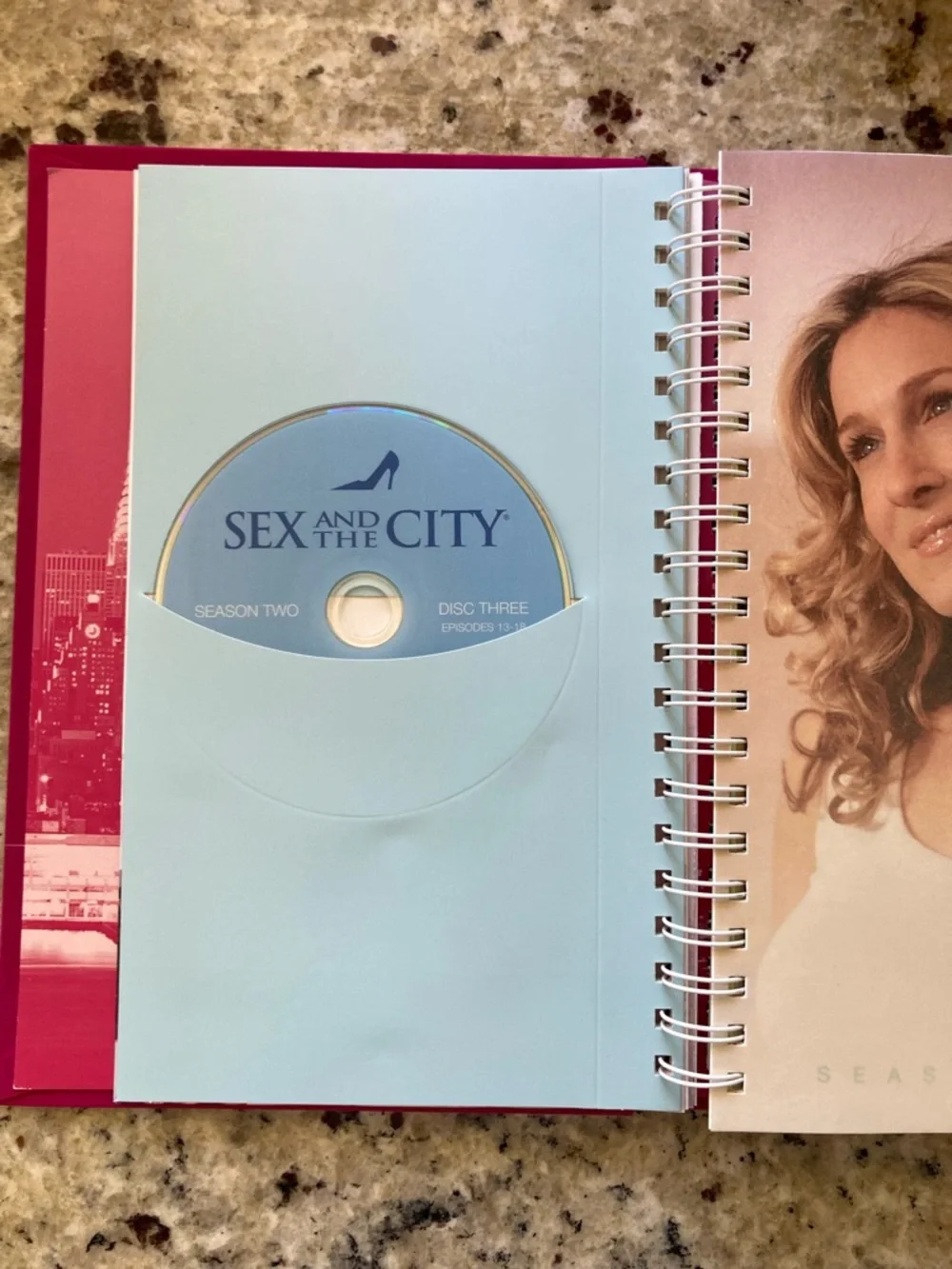 Sex and the City Complete Series - Picture 4 of 16